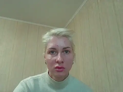 Pure-Seduction Adlı Modelin Canlı XXX Sohbeti