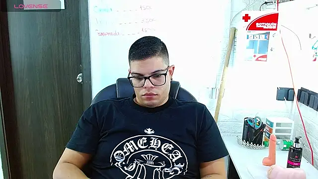 Realjoel01 Chat XXX in diretta