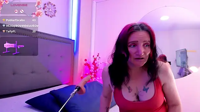 CloeMature Chat XXX in diretta