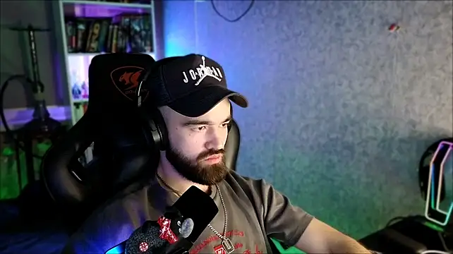 XXX chat uživo modela _Serious_Man