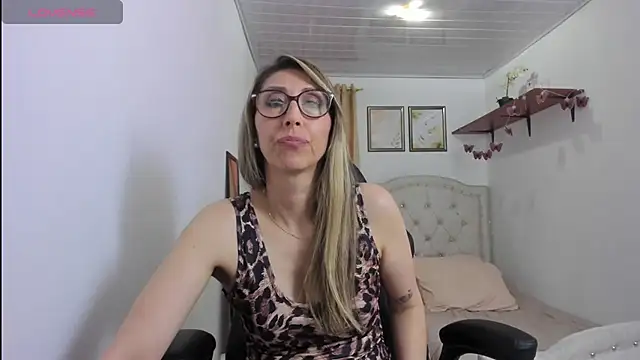 Chat XXX en directo de scarletfs
