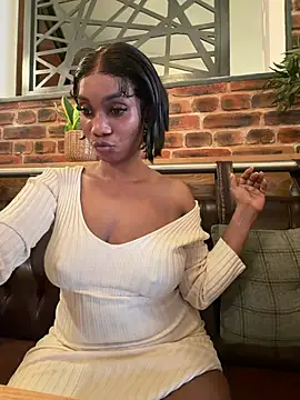___Nessa Show in webcam