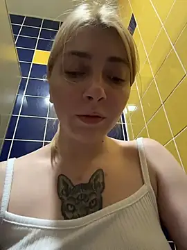 Chat +18 de Sunny___Bunny ao vivo