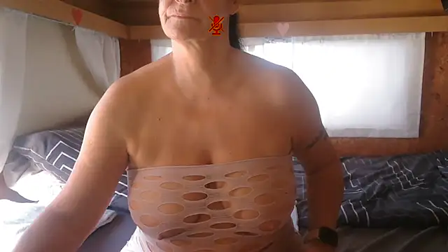 Sylly Live XXX-Chat