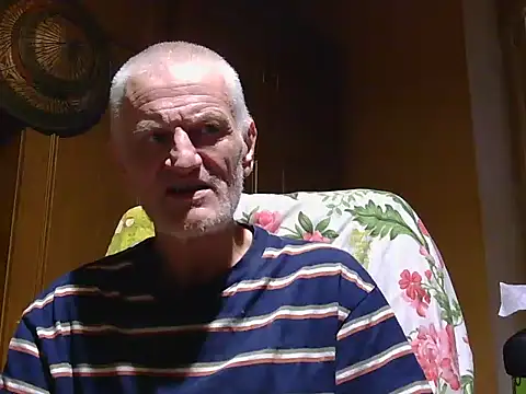 Živý XXX chat 1973teacher