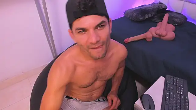 แชท XXX สดของ Esteban_Fox69