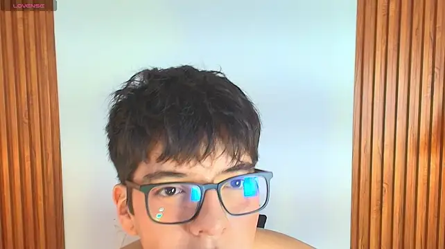 Chat XXX ao vivo de Milo_Wolff