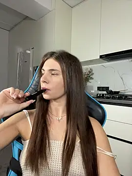 CurlyLara Live XXX-chat