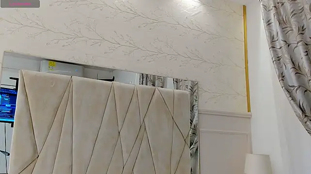Adrien_Monteiro Adlı Modelin Canlı XXX Sohbeti