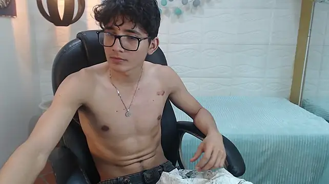 Онлайн чат XXX tim_cooper