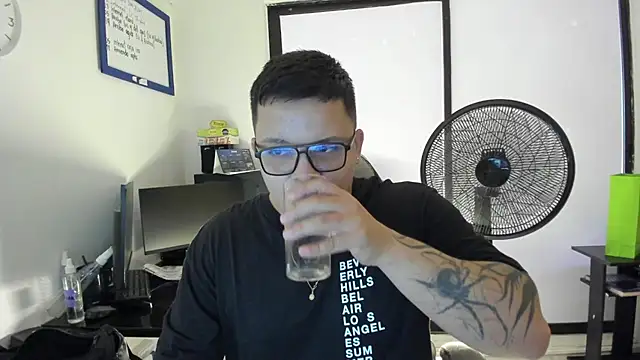 angel_foz 网络视讯表演
