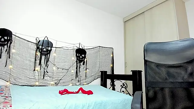Chat XXX en directo de monica_little23