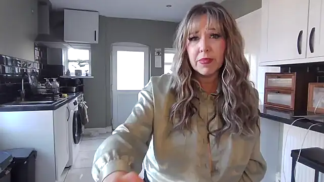 Chat XXX en directo de MissHoneyPenny