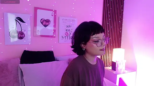 miila_stone Chat XXX live