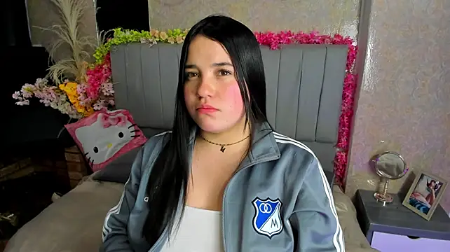 دردشة Julieth_Caandy الجنسية المباشرة