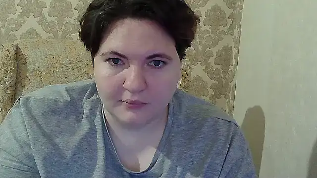 EmmaXKristall XXX чат на живо