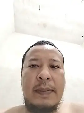 Riu696 现场XXX聊天