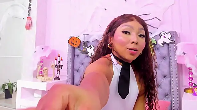 HaileeRoberts Chat XXX in diretta