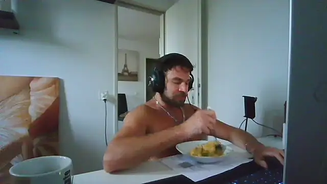 alpha-hunk Chat XXX live