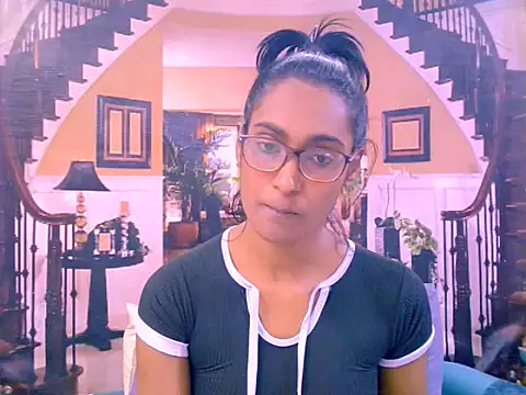 IndianRebel4u2Luv Live XXX-Chat