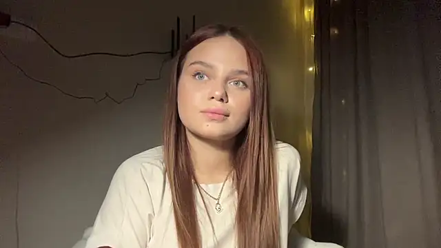 AlveraVolpert Chat XXX live