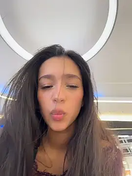 BellaTous Chat XXX live