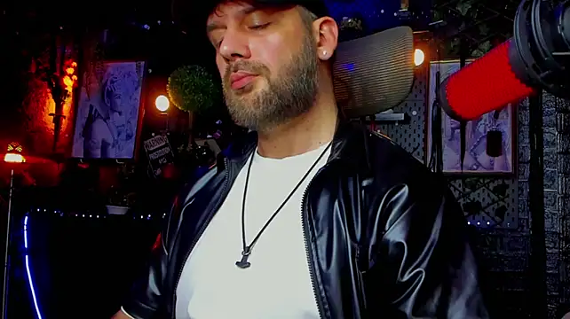 XXX chat uživo modela LexHardy