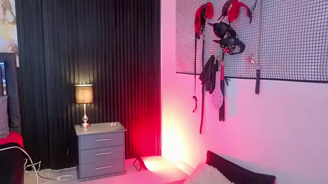 IssafoxxのライブXXXチャット