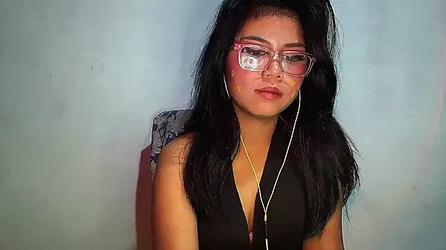 KaiVeloura Chat XXX live
