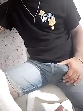 Smaiaz Live XXX-Chat