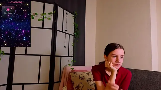 MyrtaMcclaney Chat XXX live