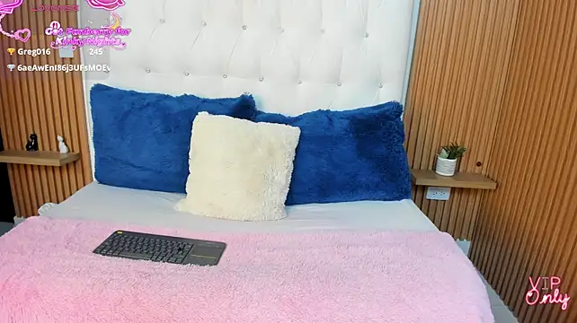 BustamanteHanna Chat XXX live