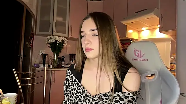 PamelaBurson Chat XXX live