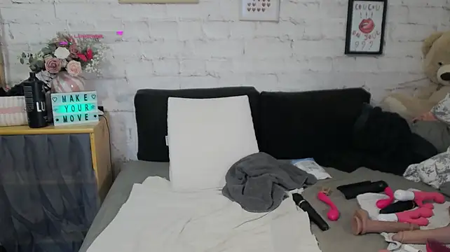 JuliaFrancaise Chat XXX live