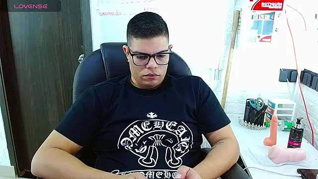 Онлайн чат XXX Realjoel01