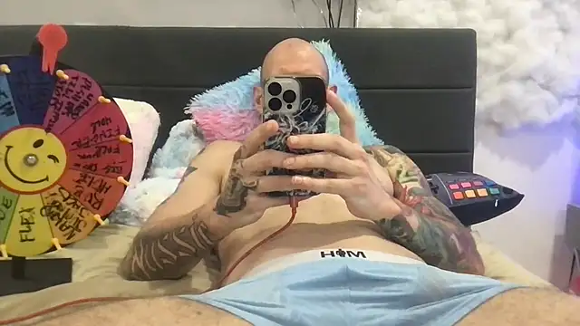 צ'אט XXX בשידור חי של brianomally