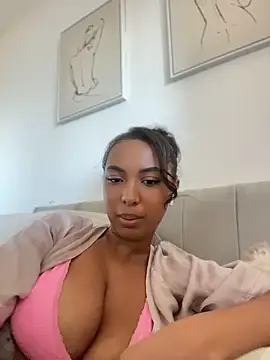 Jasmine-Monroe Adlı Modelin Canlı XXX Sohbeti