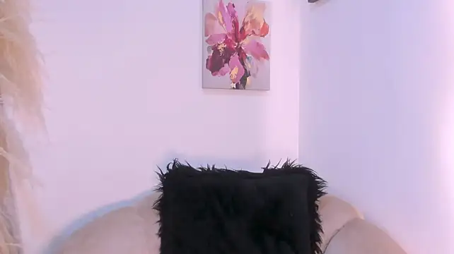 SagiraBelle Adlı Modelin Canlı XXX Sohbeti