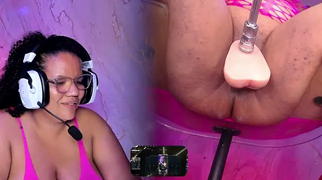 צ'אט XXX בשידור חי של MhiaRey
