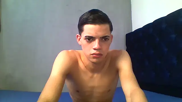 Czat XXX na żywo – Latinos_2001
