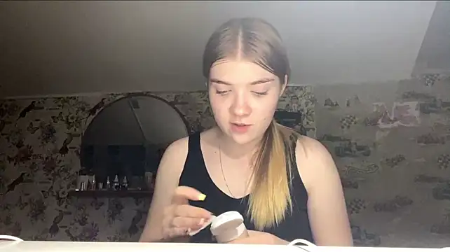 VerdaGormly Adlı Modelin Canlı XXX Sohbeti