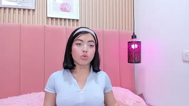 Chat XXX ao vivo de Abril_adams_