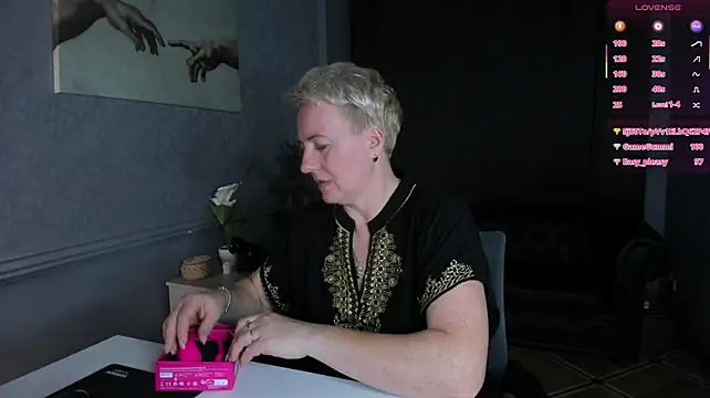 Nika_Smit live XXX chat