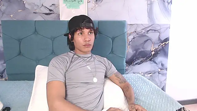 MaximilianRothn Live XXX chat