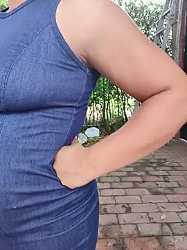 hotandfierylatinos2023 Adlı Modelin Canlı XXX Sohbeti