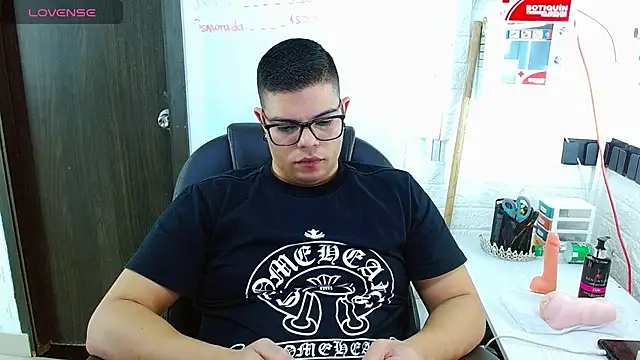 Realjoel01 现场XXX聊天