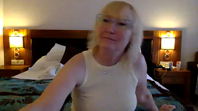 Zeyona Live XXX-chat