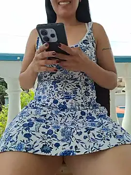 Ally-cutee's Live XXX Chat