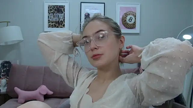 RuraBlare's Live XXX Chat