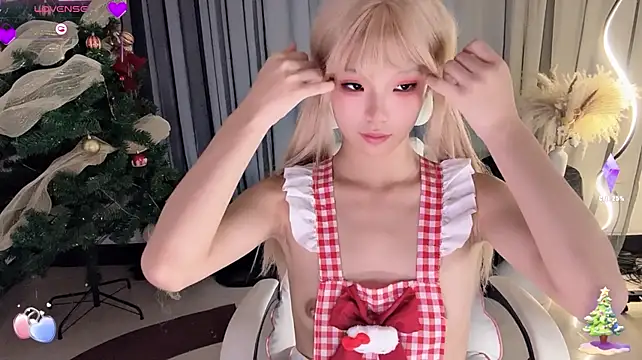 Luxi-_520's Live XXX Chat